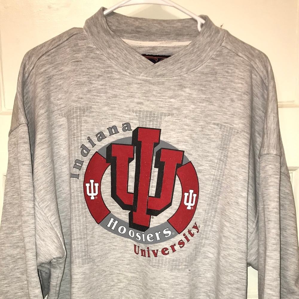VINTAGE Indiana University IU crew neck